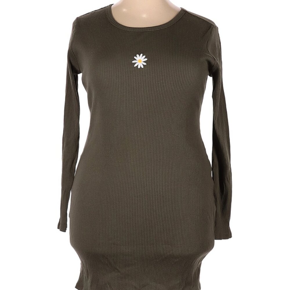 Wild Fable - Green dress with daisy - XXL